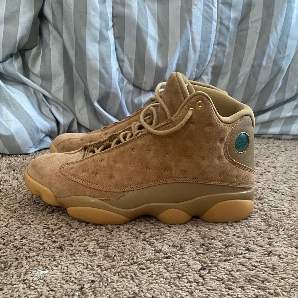 Jordan 13 “wheat” LIKE NEW